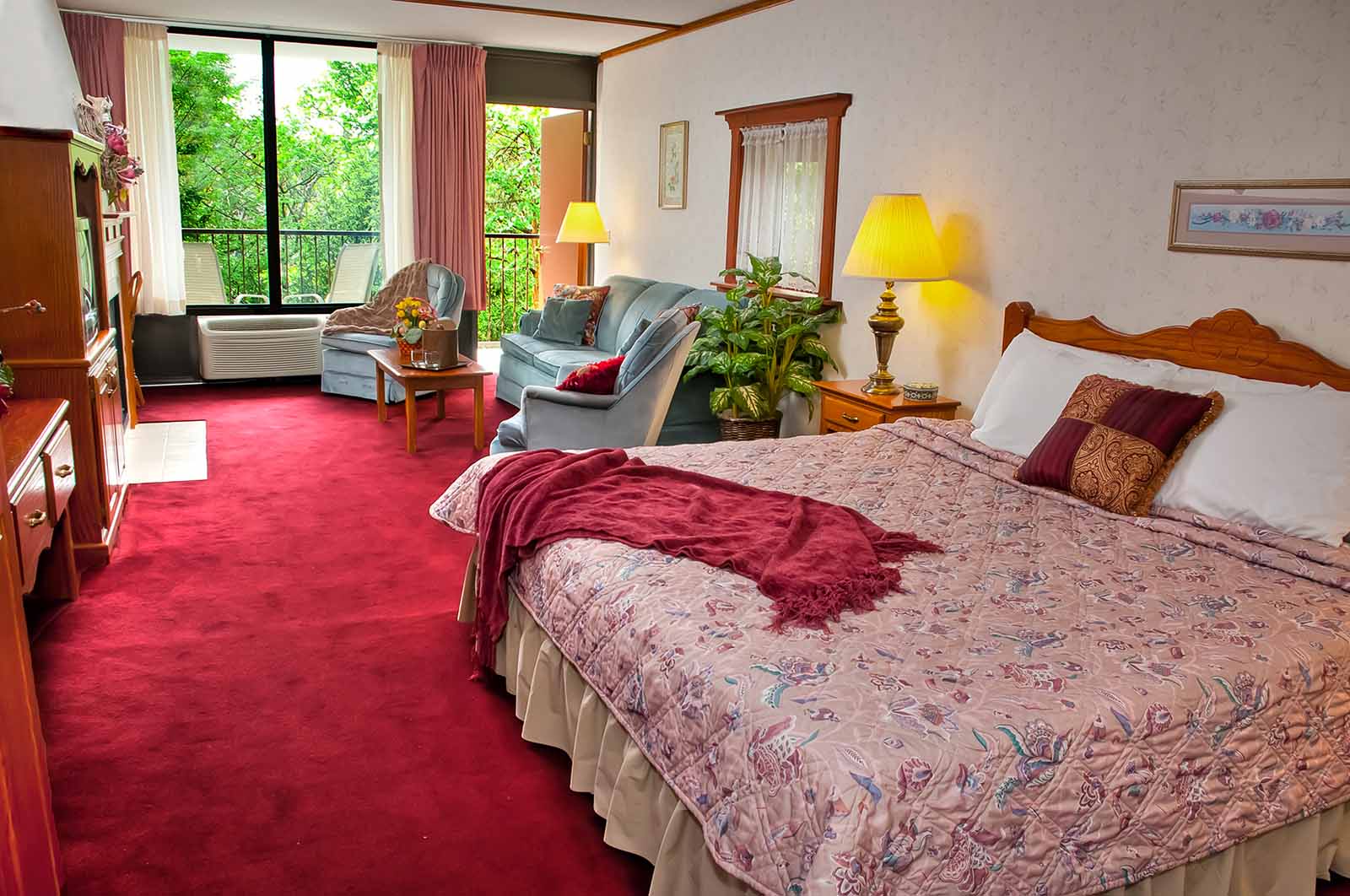 Bavarian Inn Lodge Standard King Room